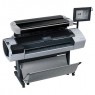 CQ653B - HP - Impressora plotter Designjet T1200 HD Multifunction Printe